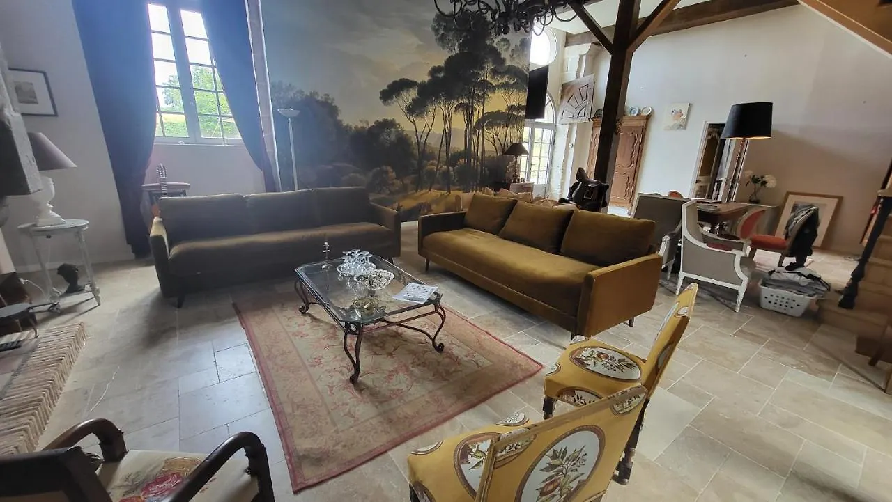 Manoir De La Garaye - Suite Parentale Taden Bed & Breakfast